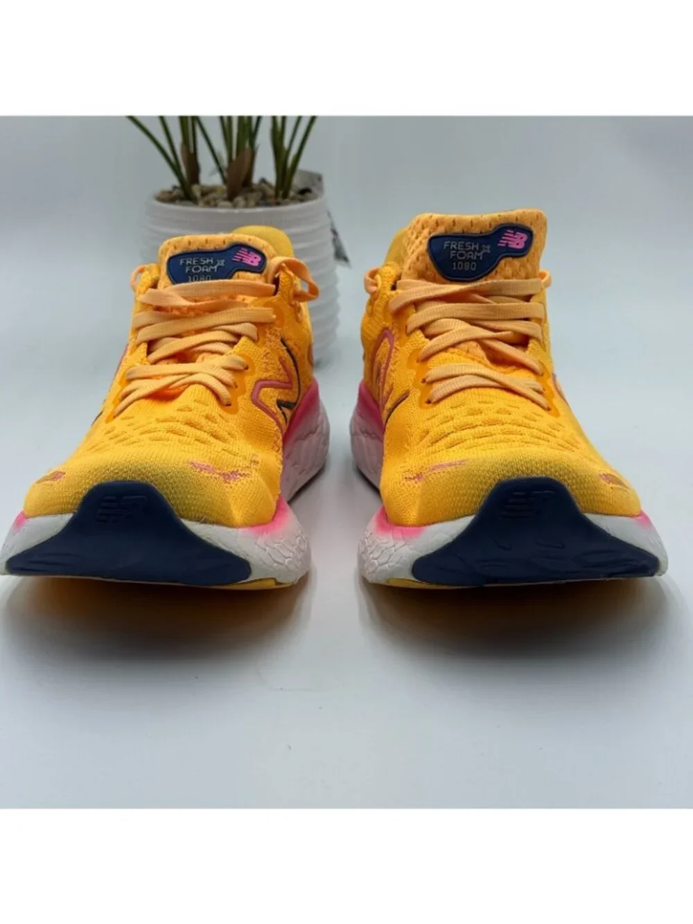 New Balance Fresh Foam X 1080v12 W1080M12 Athletic Sneaker Women's 8.5B Yellow